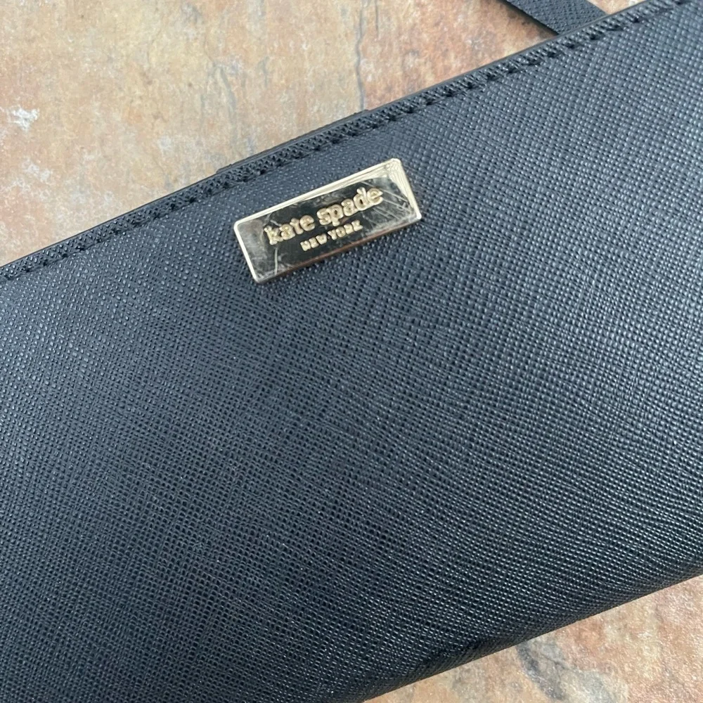 Kate Spade ♠️ - Picture 3 of 6